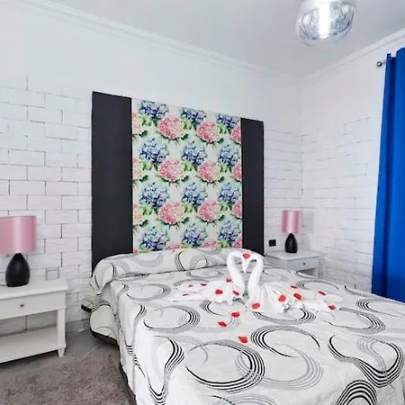 Apartamento 3 Avitaciones *